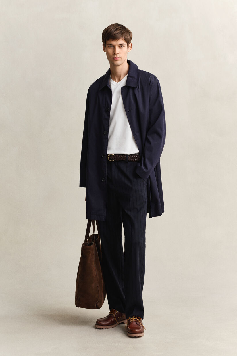 T-shirt com decote em V Shield slim fit