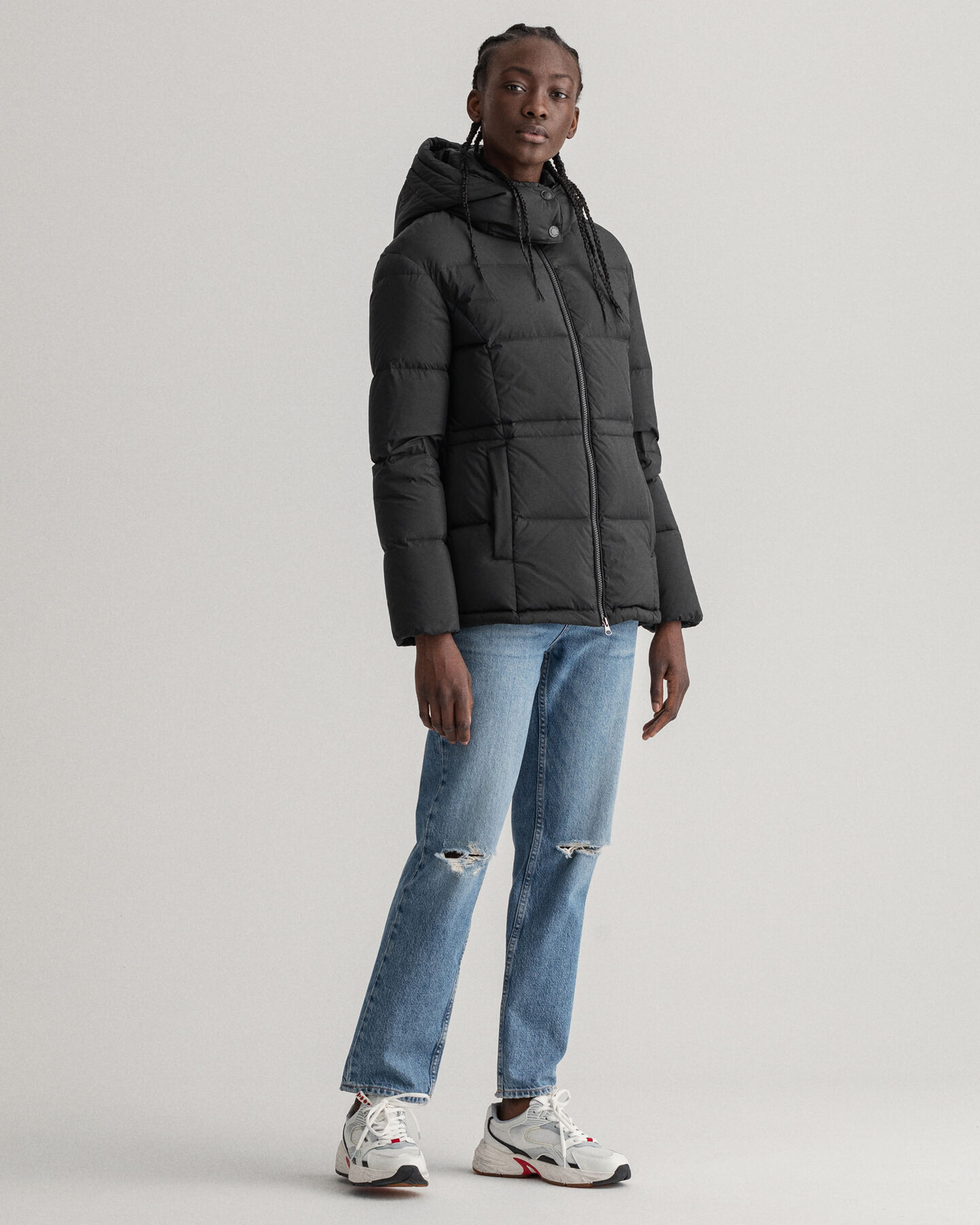 Casaco de penas com comprimento m&eacute;dio