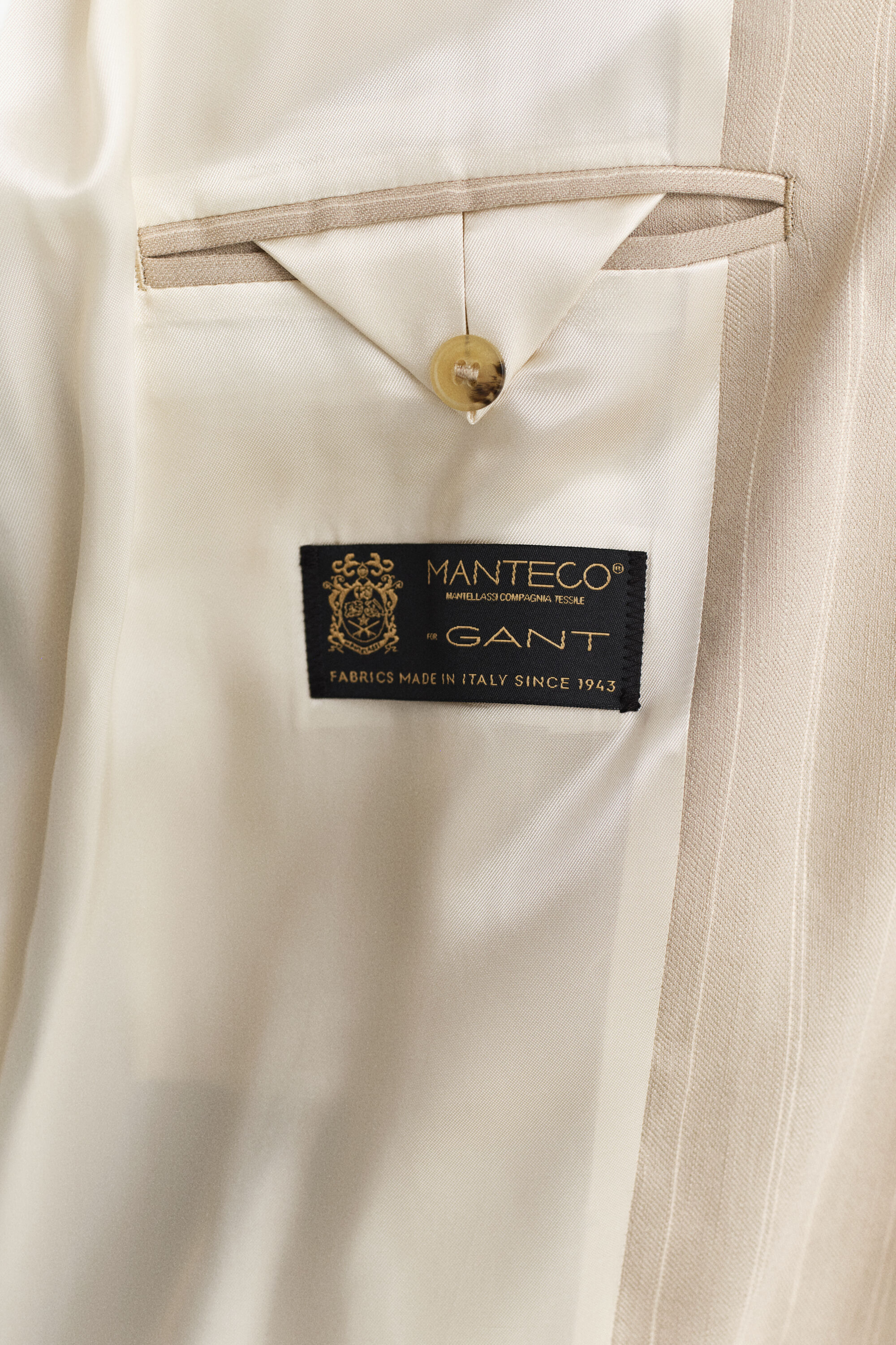 Sobretudo em mistura de linho às riscas