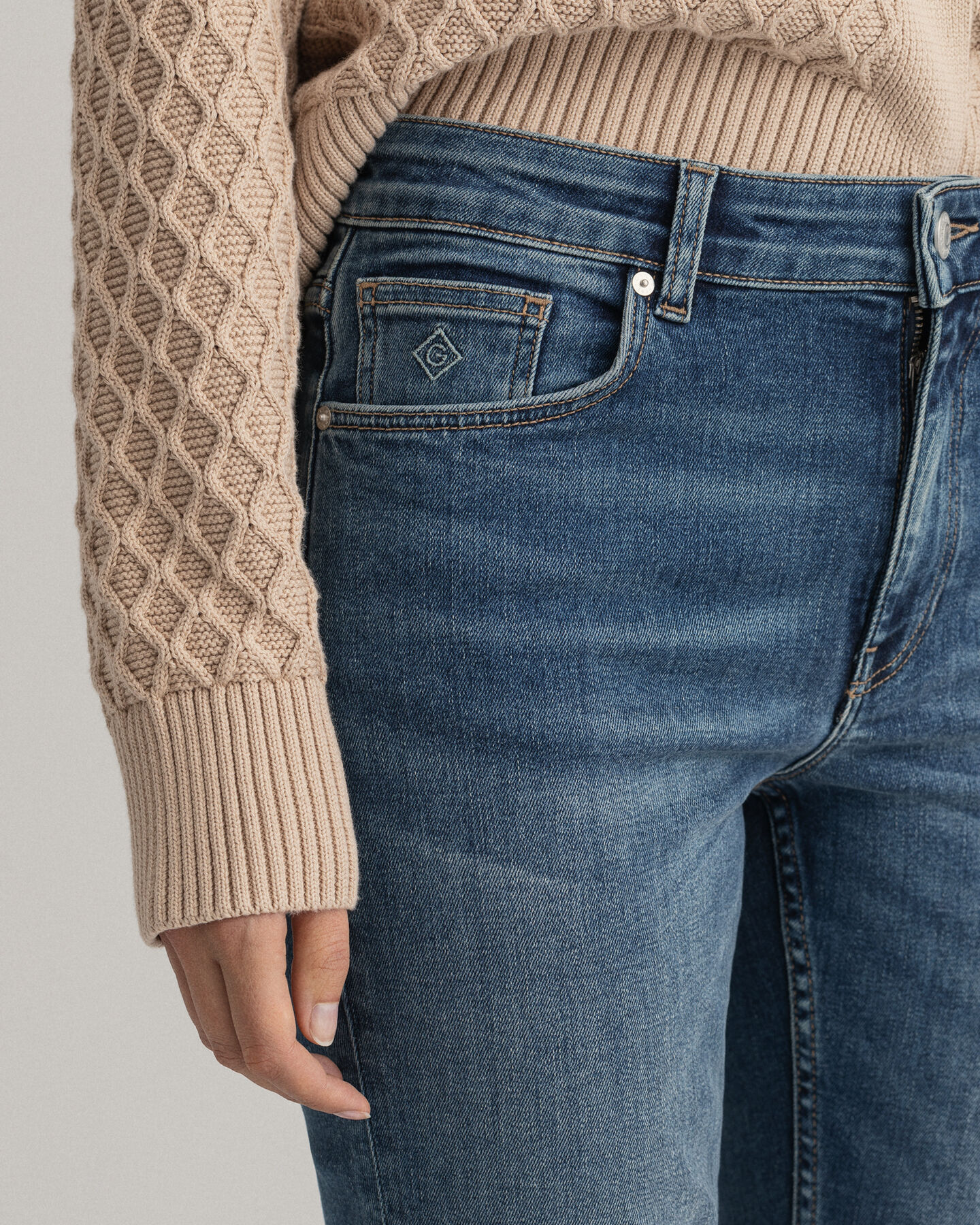 Cal&ccedil;as super el&aacute;sticas Farla slim fit