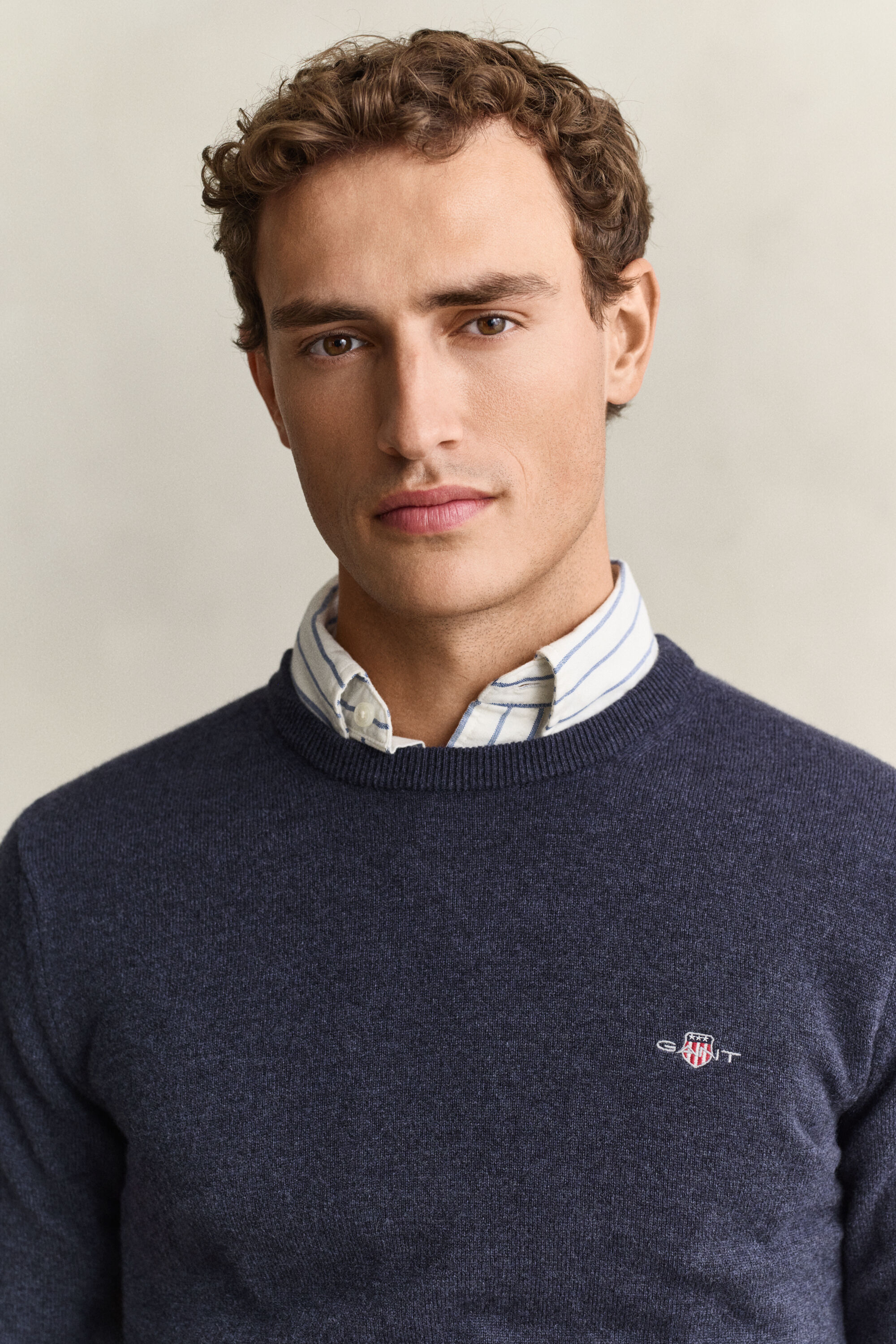 Camisola de malha com decote redondo em lã