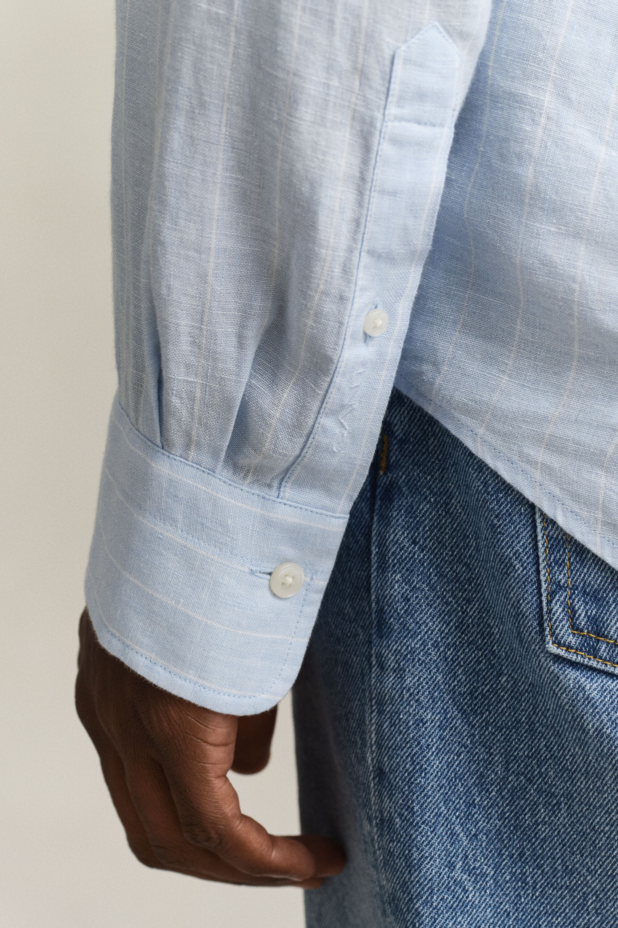 Camisa de linho às riscas