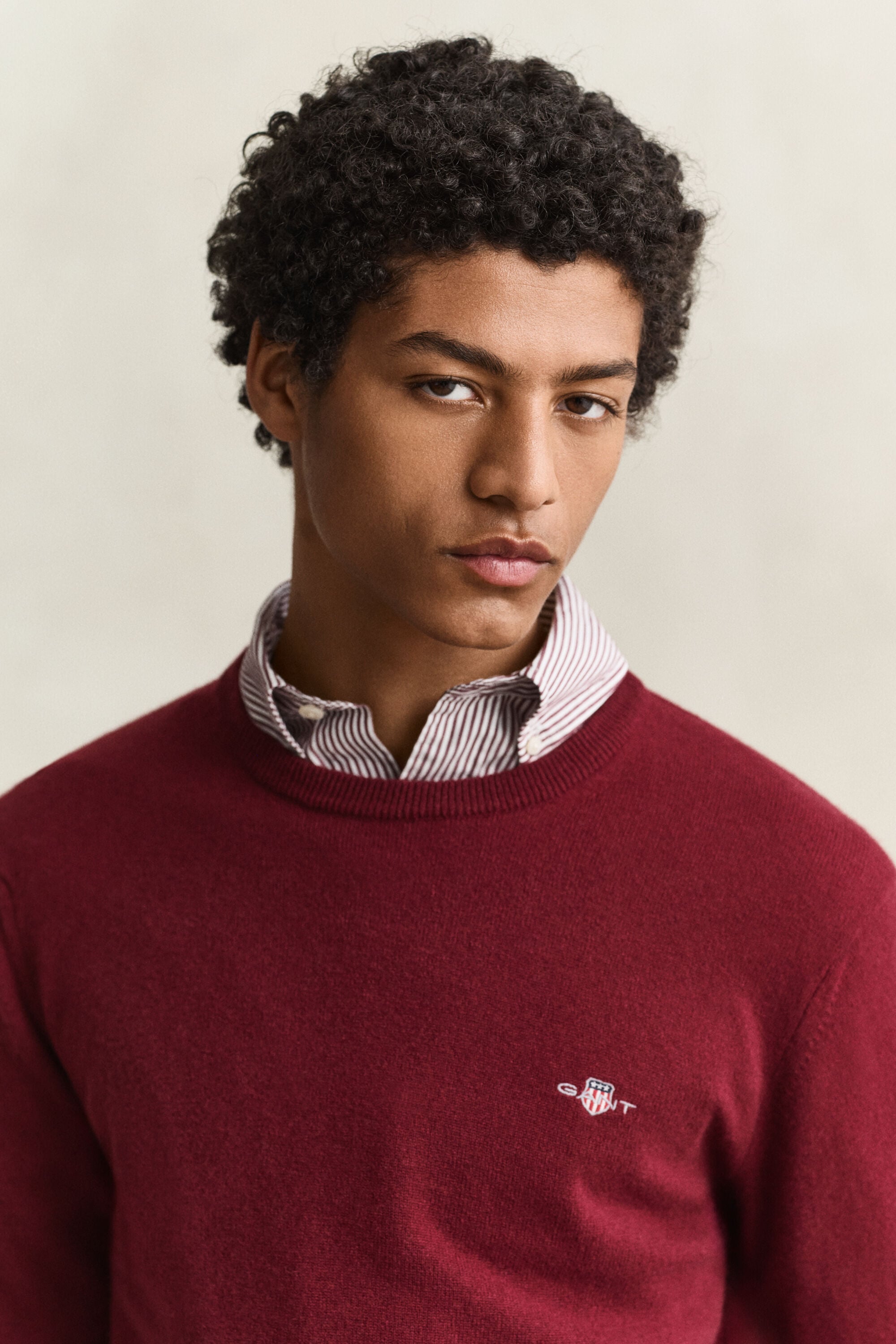 Camisola de malha com decote redondo em lã