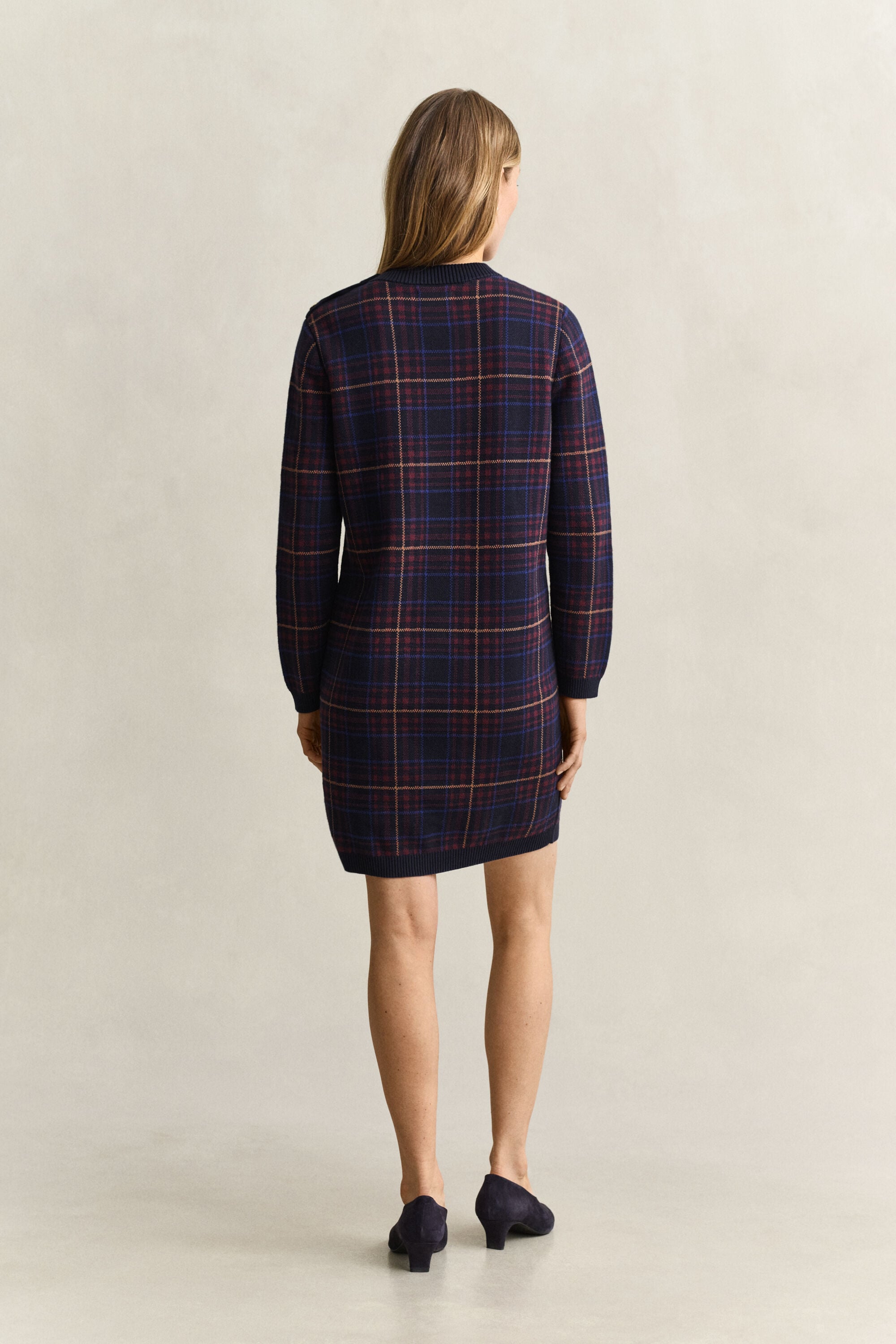 Vestido de malha com padrão de xadrez