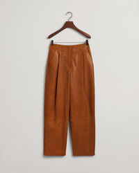 Calças em pele com pregas