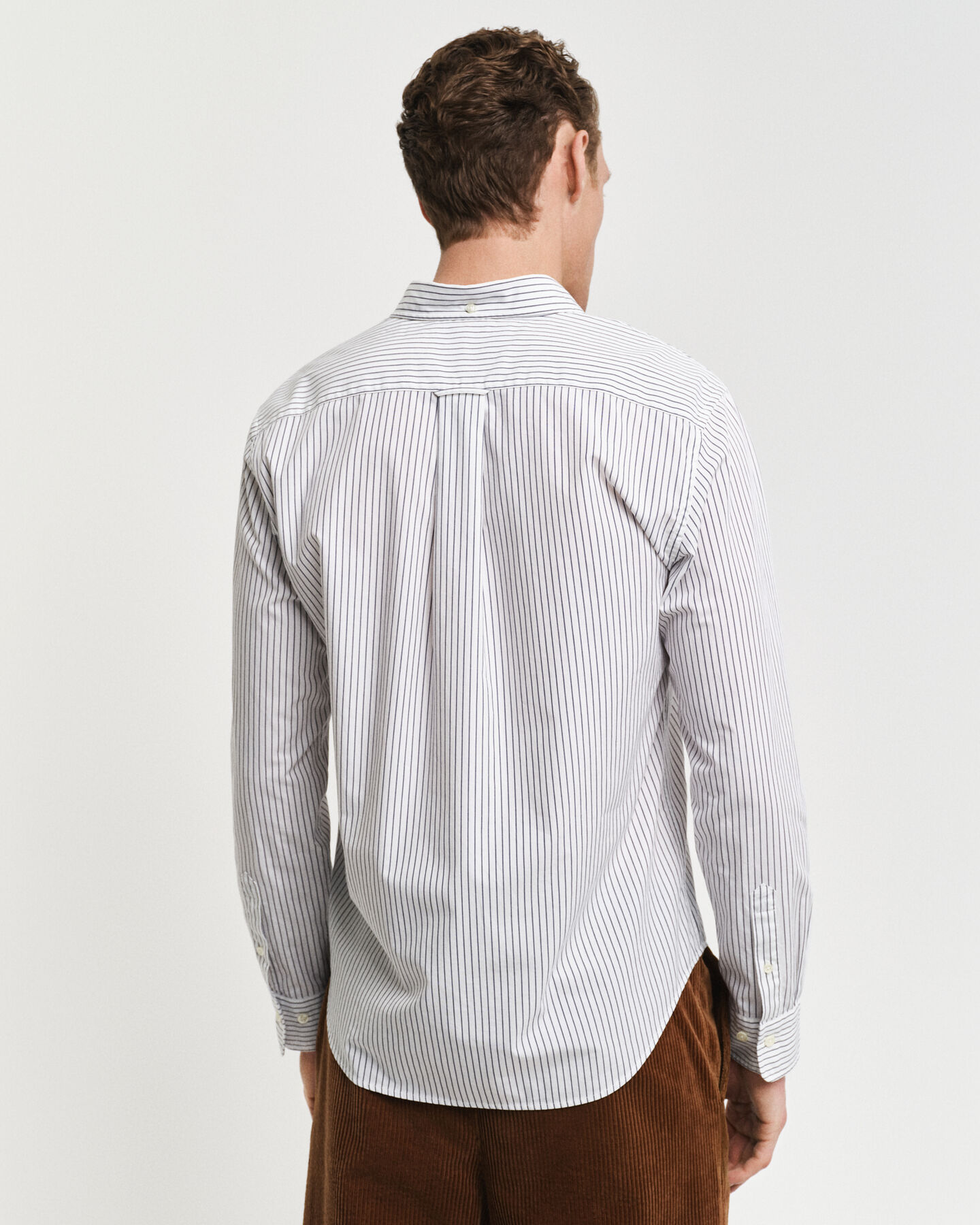 Camisa em popelina às riscas regular fit