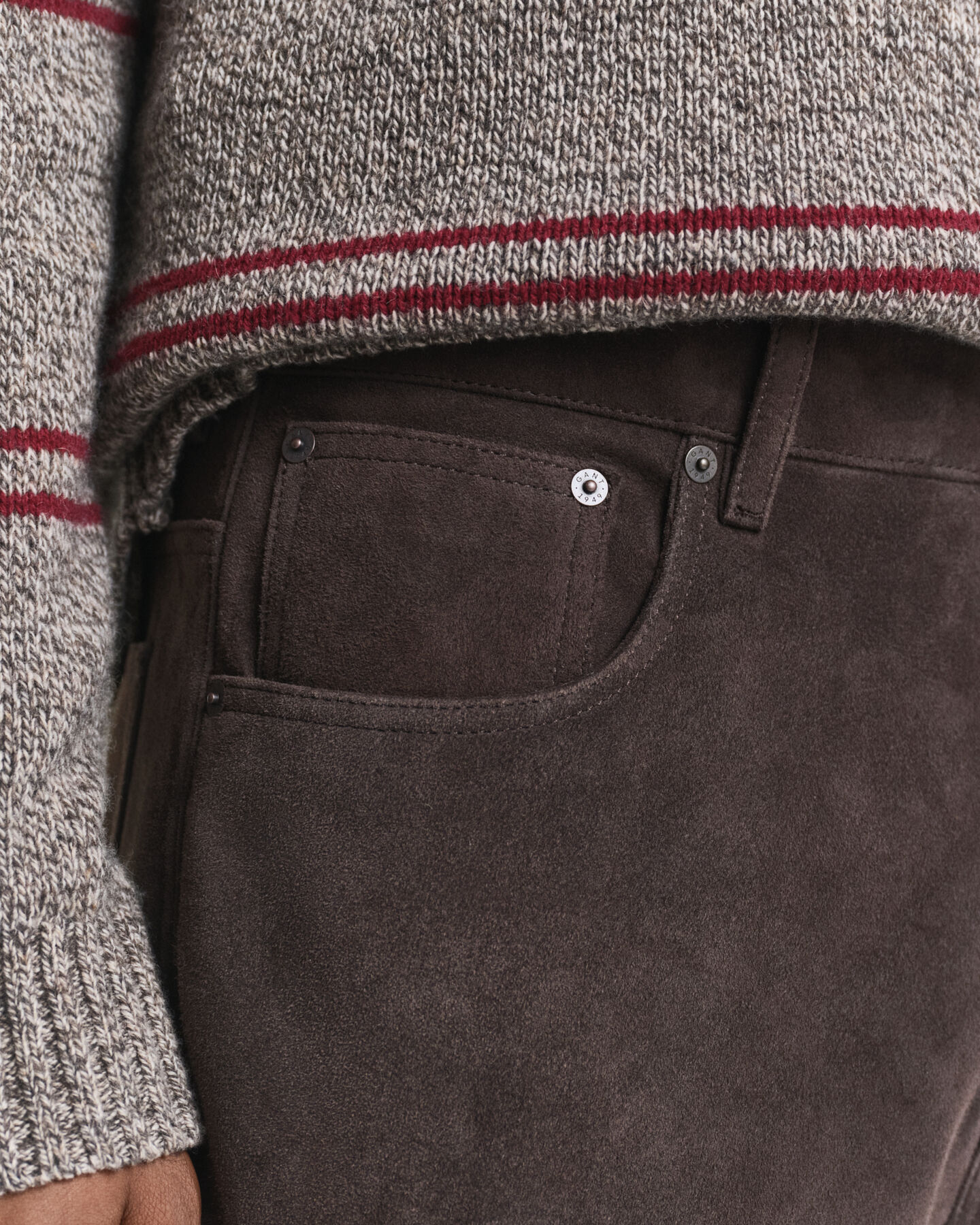 Calças de ganga em camurça straight fit