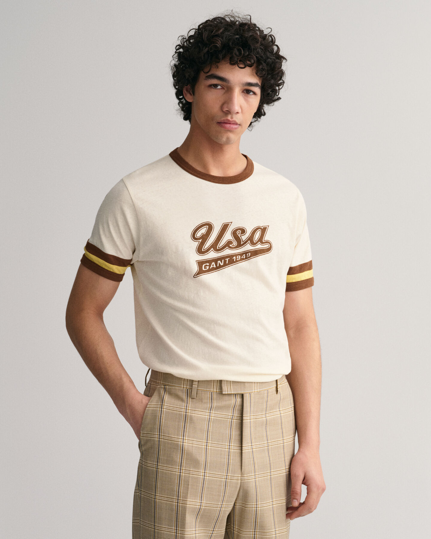 T-shirt GANT USA com riscas nas mangas