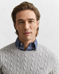 Camisola em malha entrançada de algodão com decote redondo