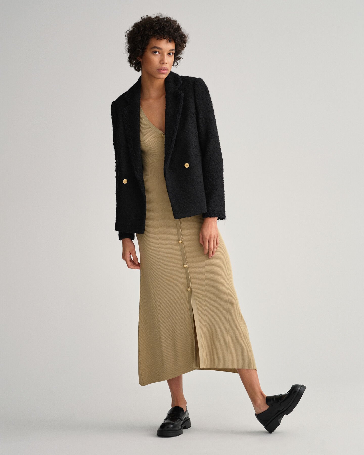 Vestido estilo casaco de malha canelada