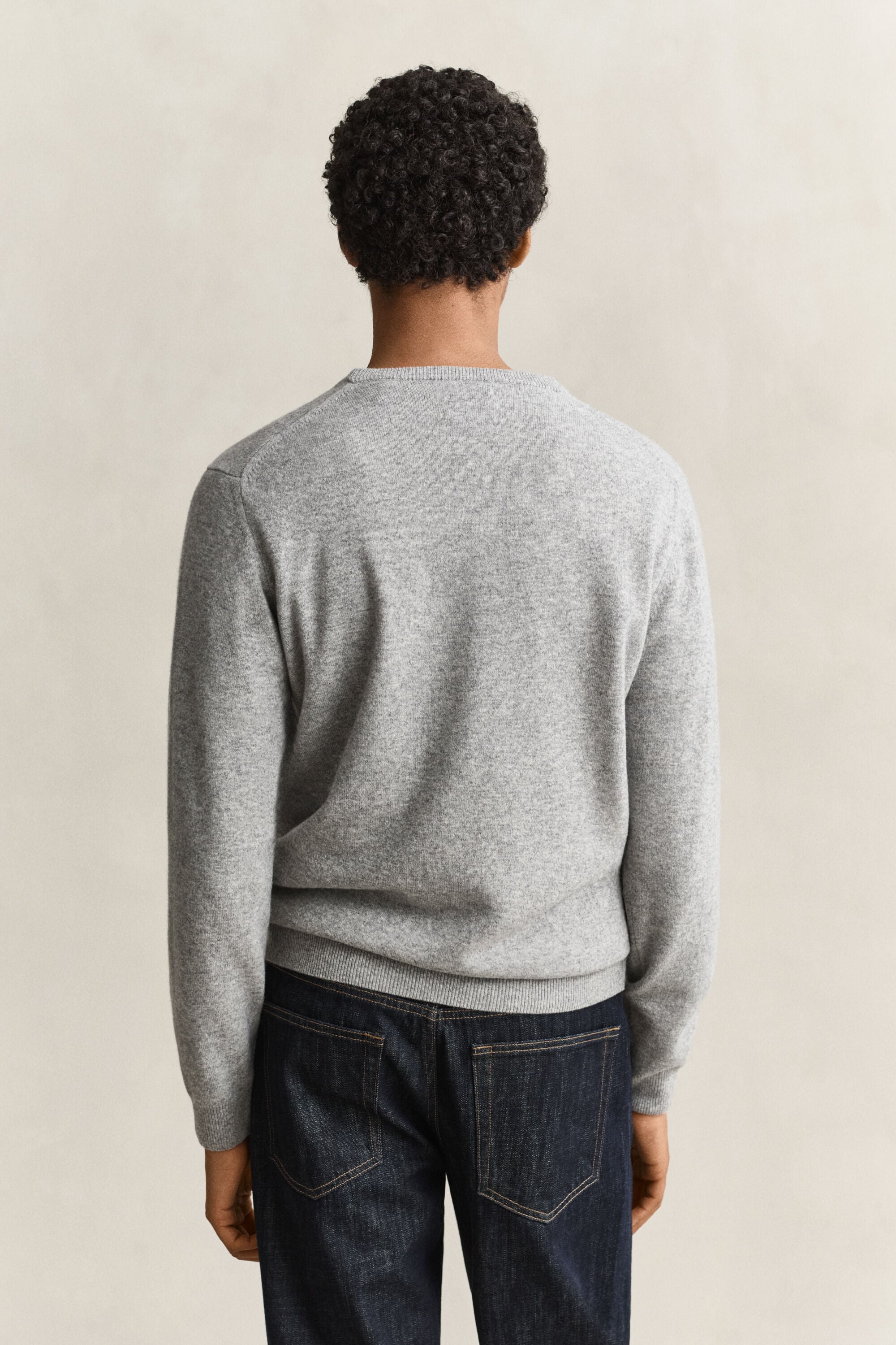 Camisola de malha com decote redondo em lã