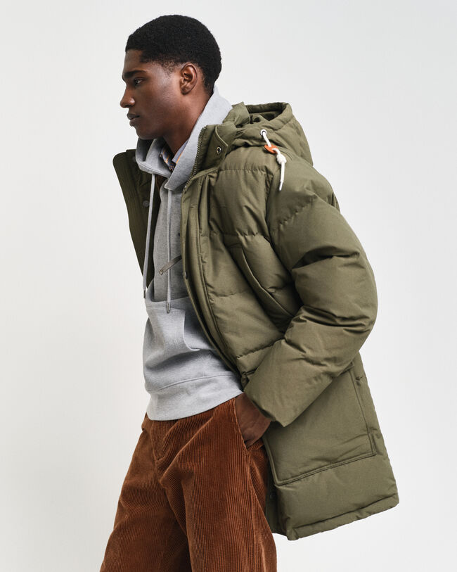 Blusão de penas de comprimento médio grosso