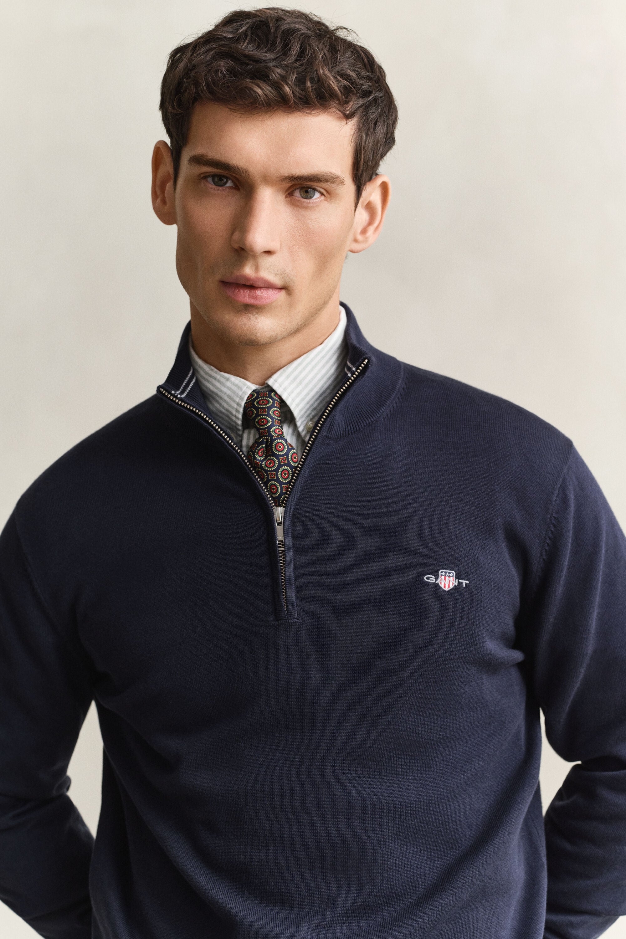 Sweatshirt com meio fecho em algodão clássico