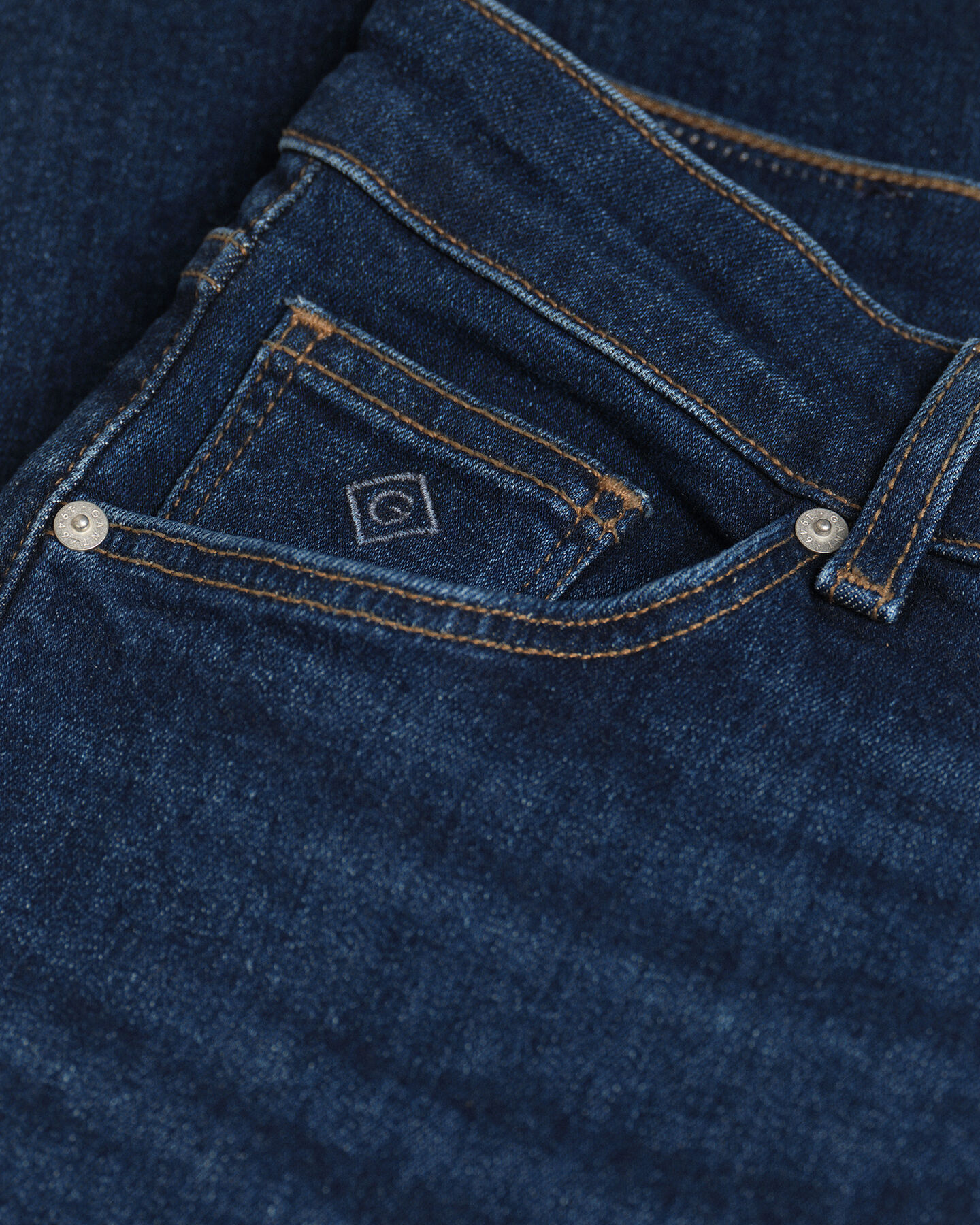 Cal&ccedil;as pelo tornozelo Farla slim fit