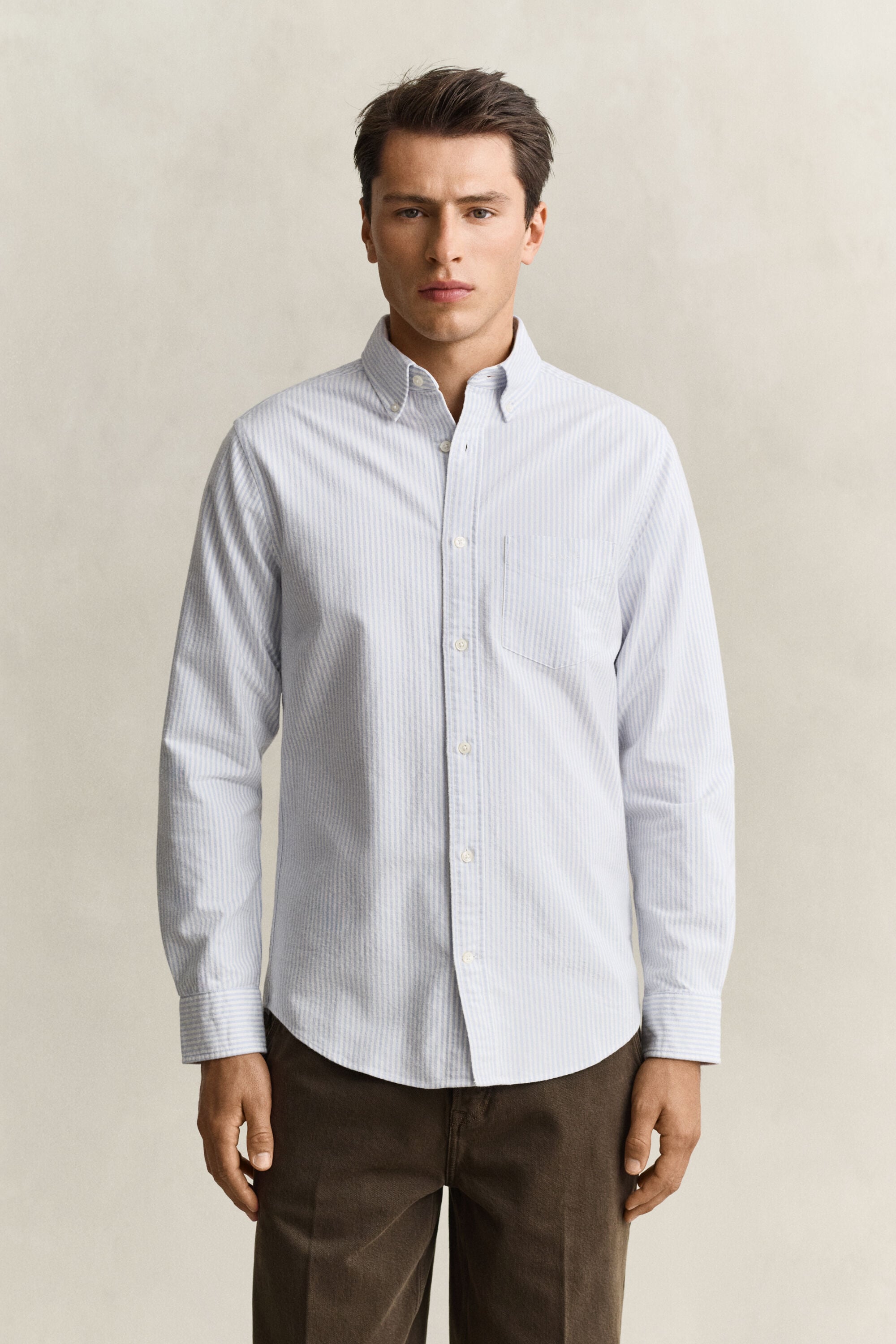 Camisa em algodão Oxford escovado às riscas