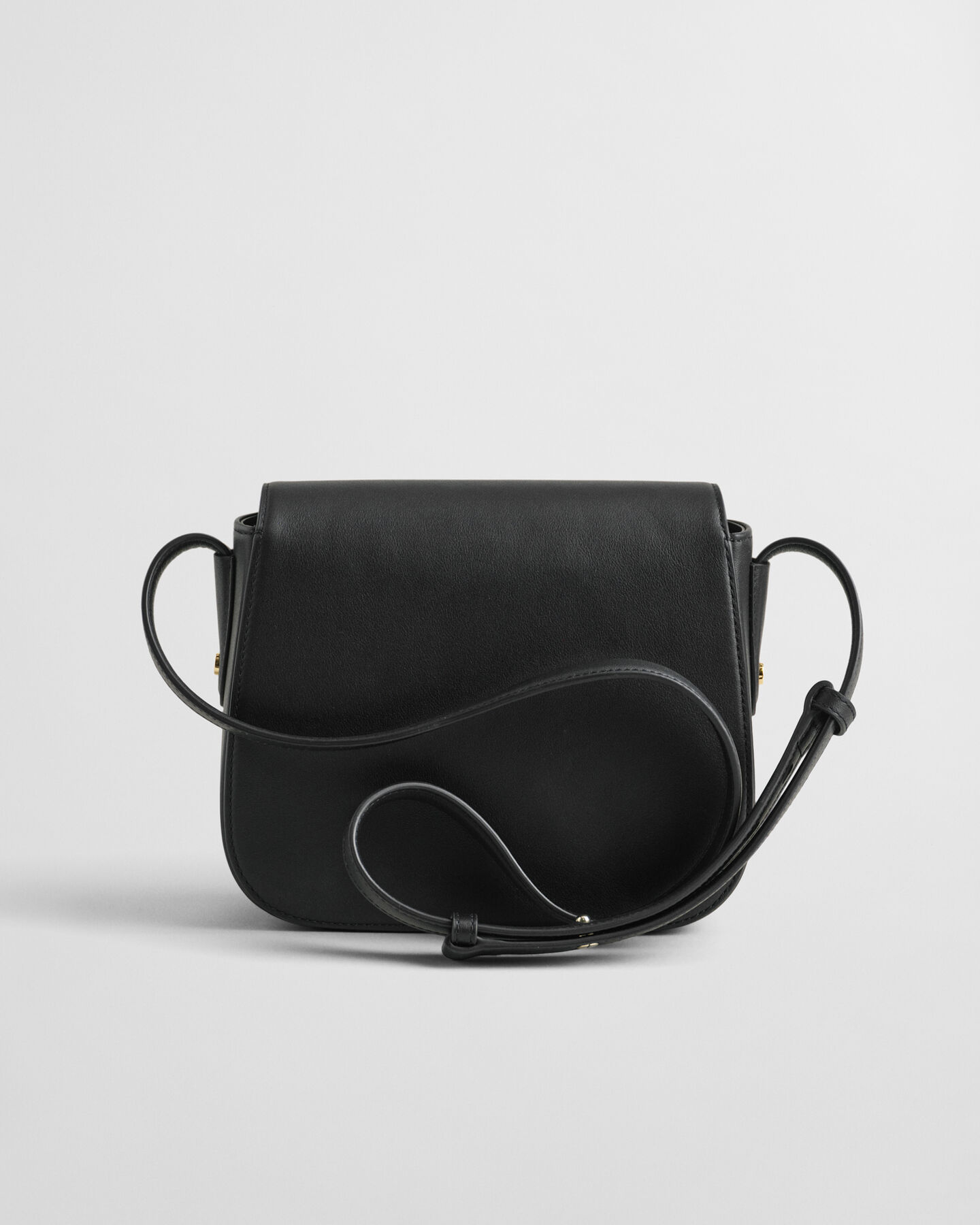 Mala de ombro em pele