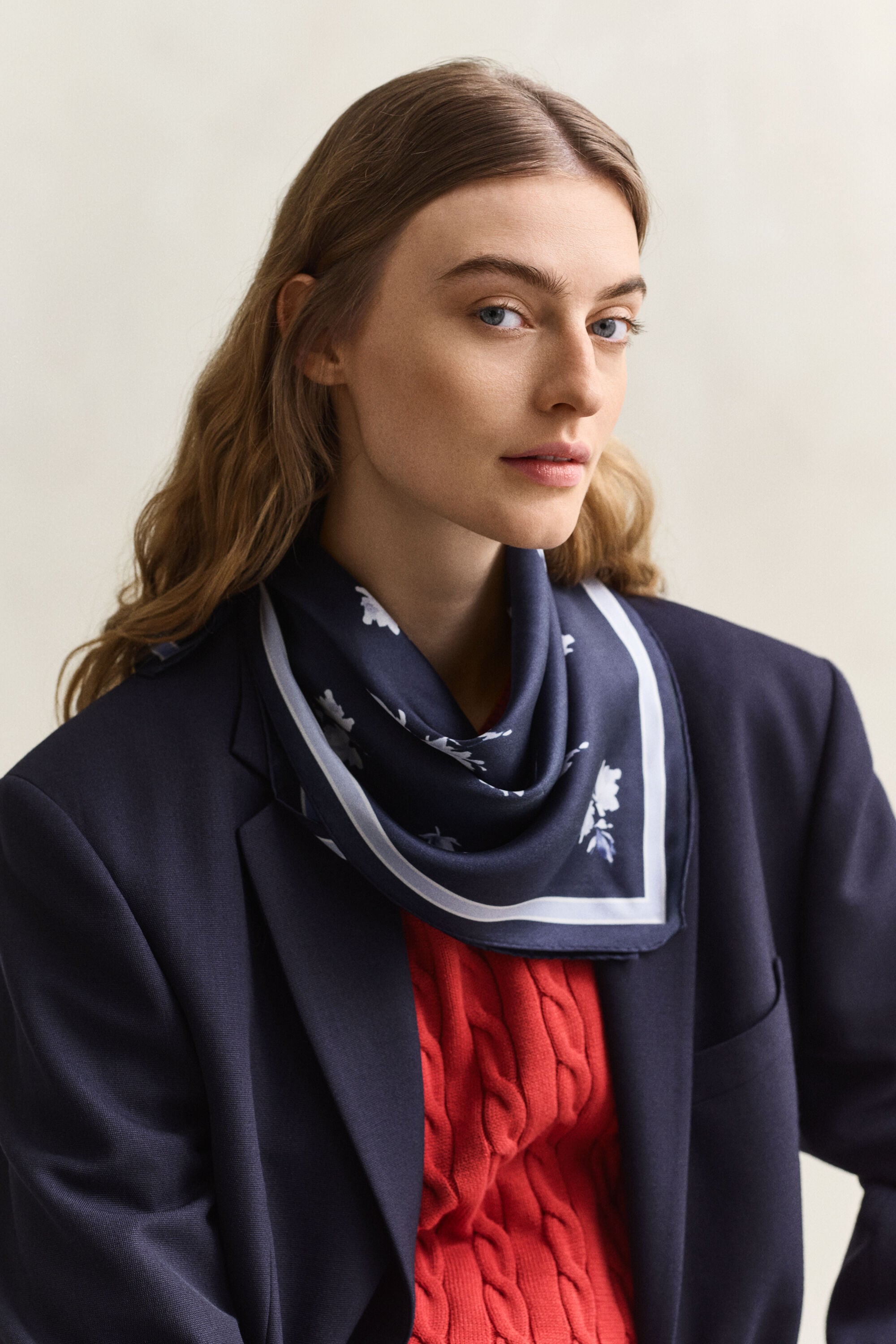 Lenço em seda com estampado Floral