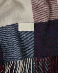 Manta decorativa com padrão de xadrez