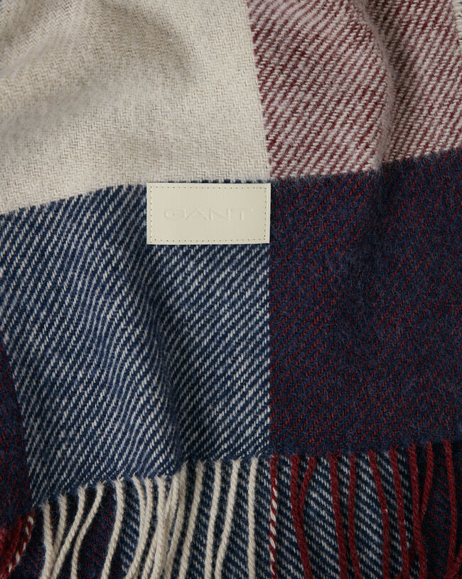 Manta decorativa com padrão de xadrez