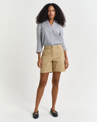 Calções chino leves