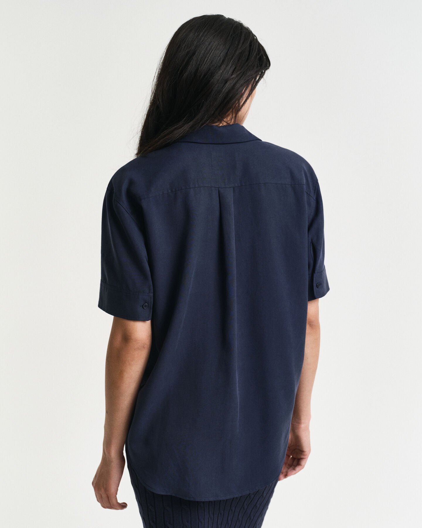 Camisa com bolsos relaxed fit