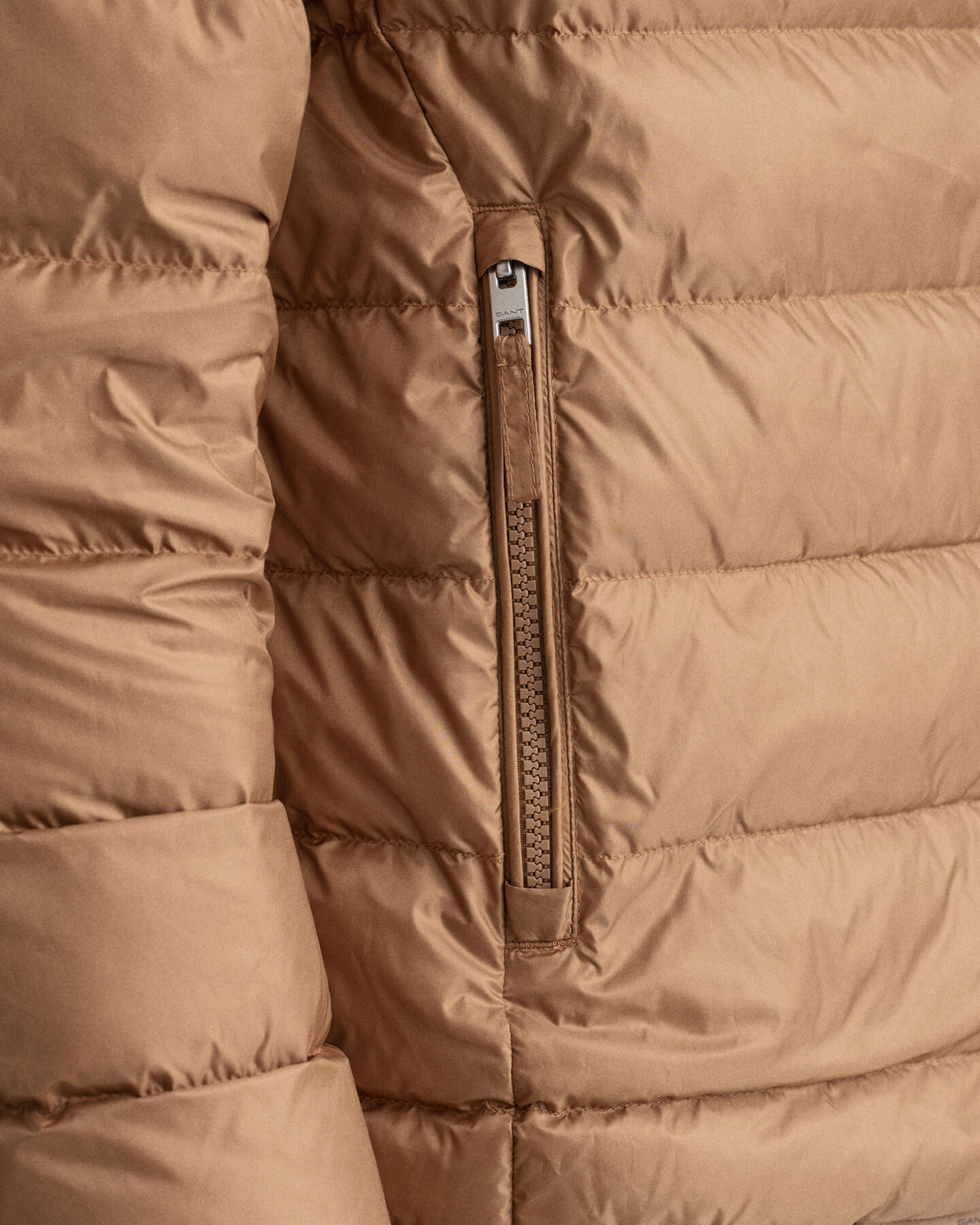 Blusão de penas leve