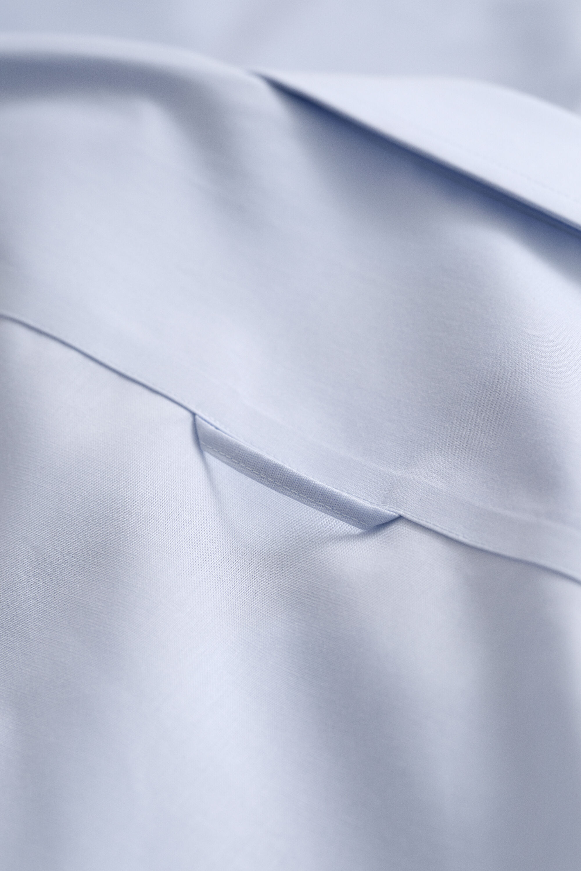 Camisa em popelina e elastano