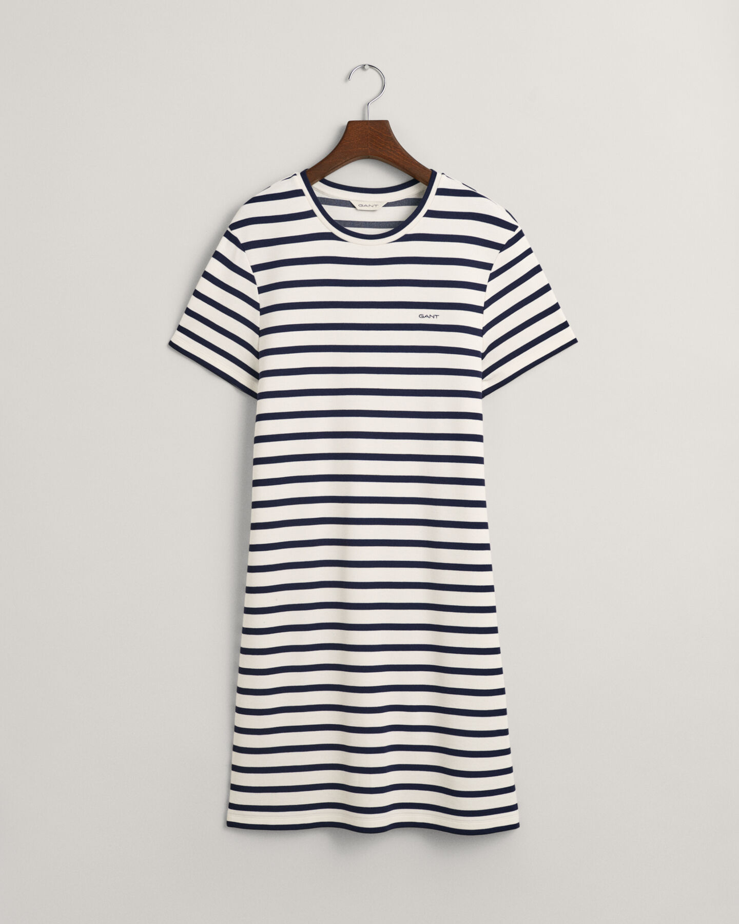 Vestido t-shirt às riscas