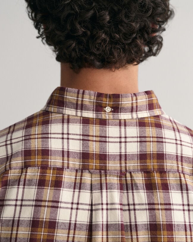 Camisa em algod&atilde;o Oxford escovado com padr&atilde;o de xadrez regular fit