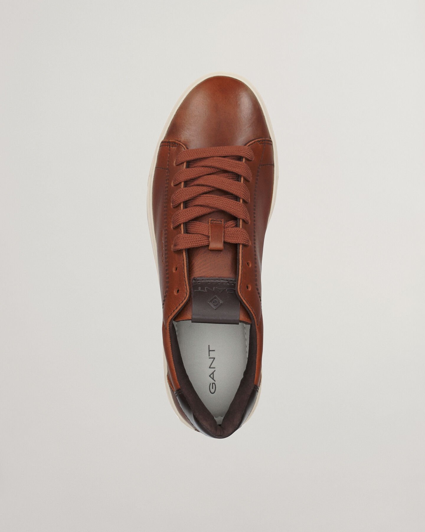 T&eacute;nis Mc Julien