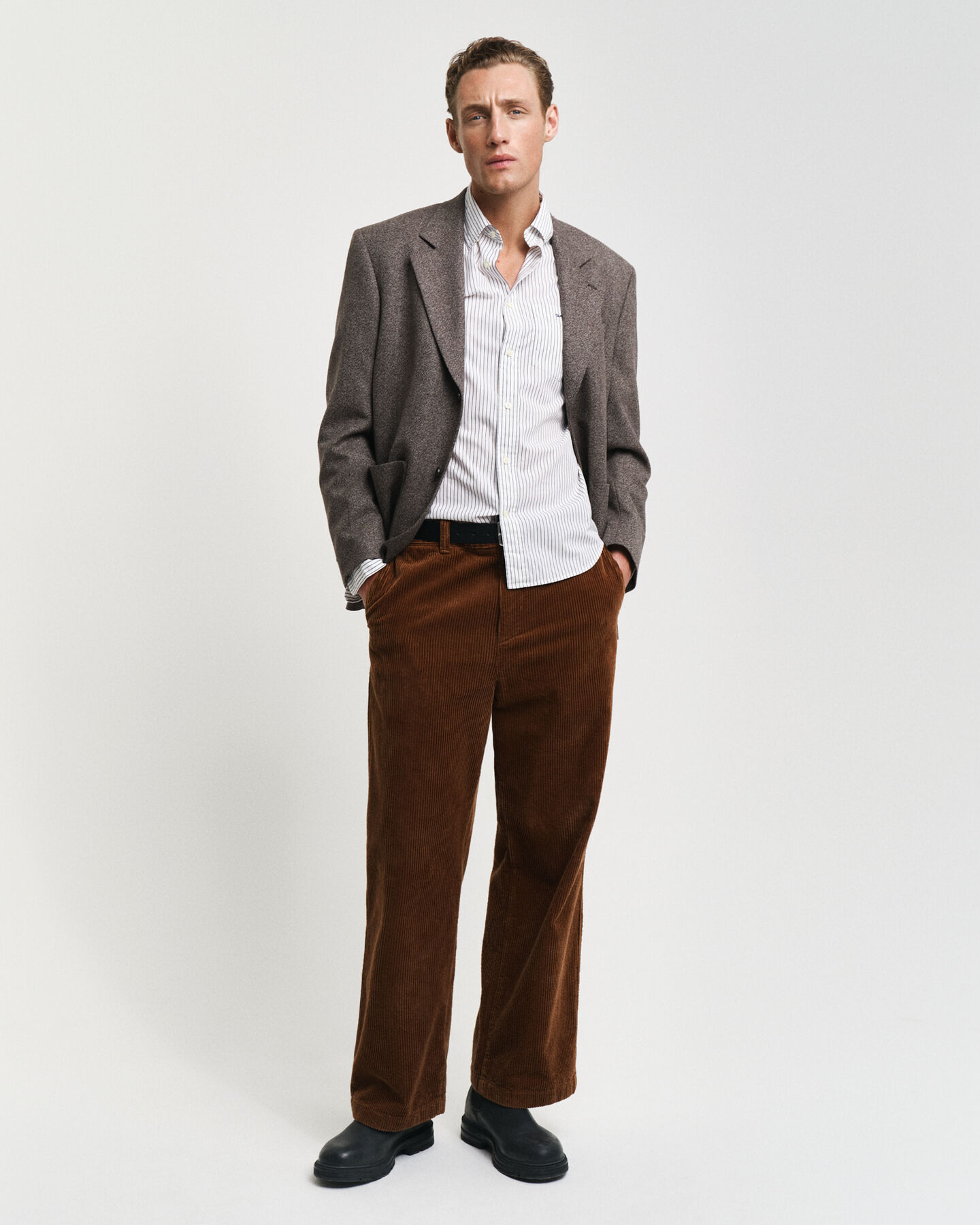 Camisa em popelina às riscas regular fit