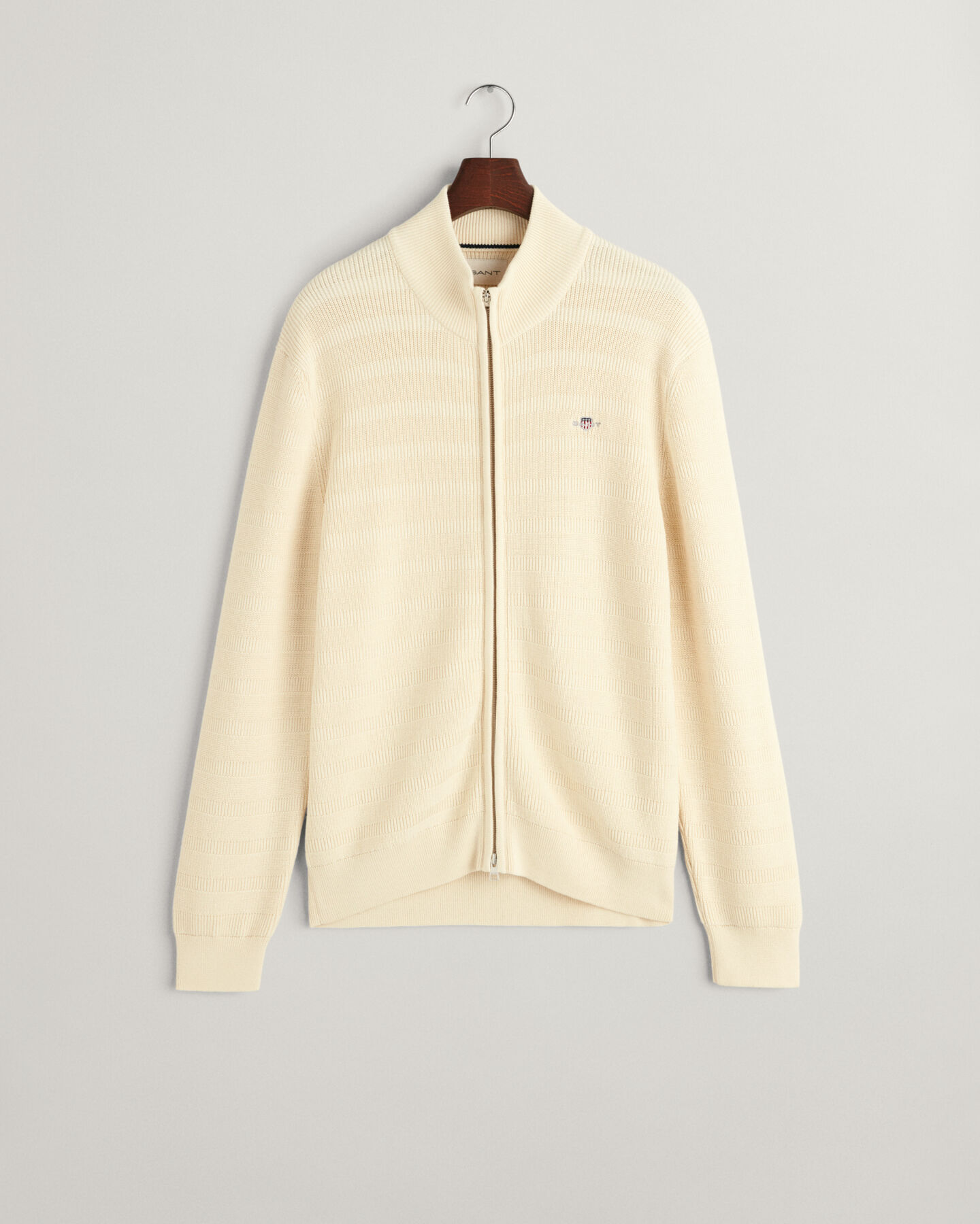 Casaco de malha com fecho de correr em algod&atilde;o texturizado &agrave;s riscas