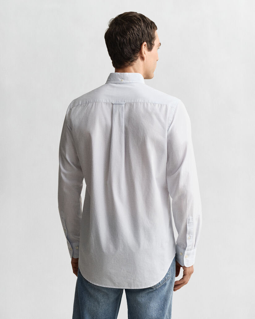 Camisa em popelina às riscas finas Classic regular fit