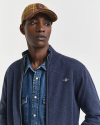 Casaco de malha com fecho em lã extrafina