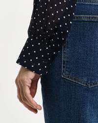 Camisa com laço com estampado às bolinhas