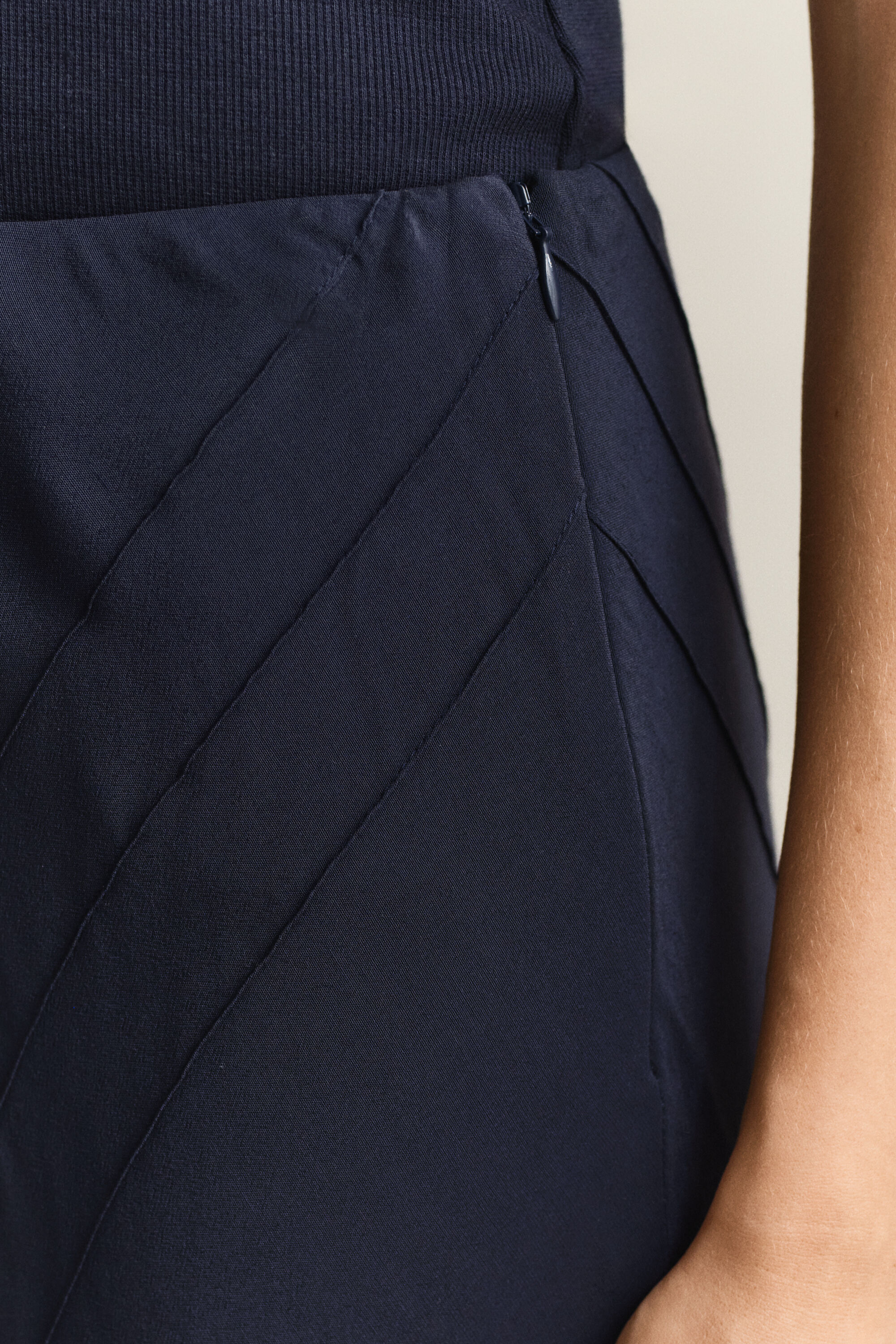 Saia rodada com corte enviesado