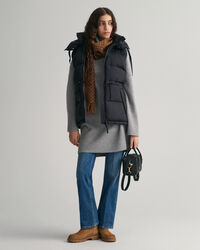 Colete de penas com comprimento médio