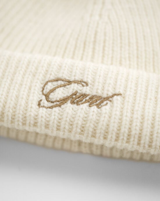 Gorro com pompom e abas para orelhas Baby