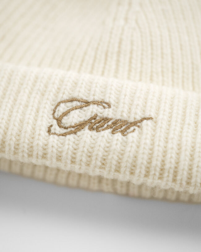 Gorro com pompom e abas para orelhas Baby