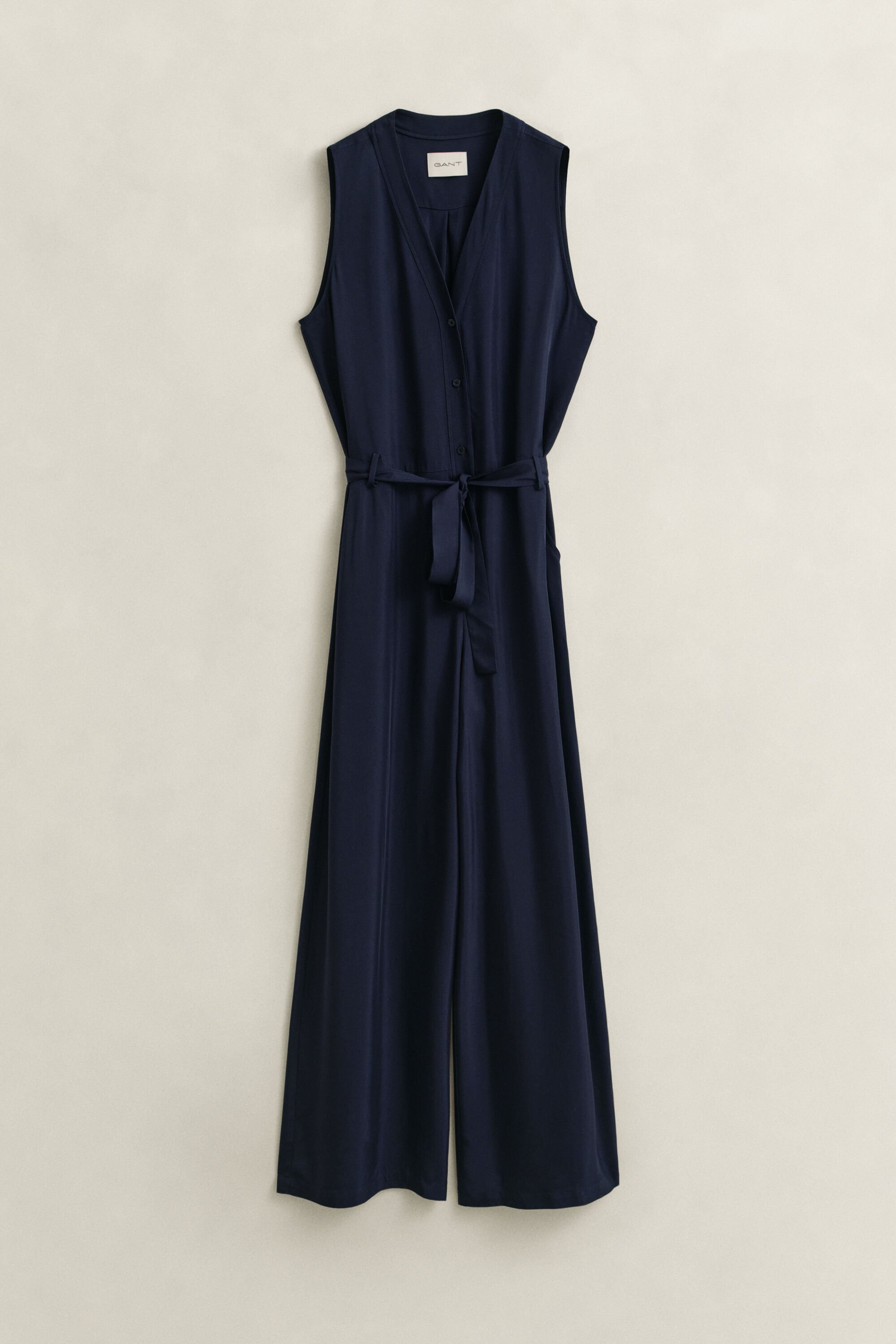 Macacão com cinto em sarja