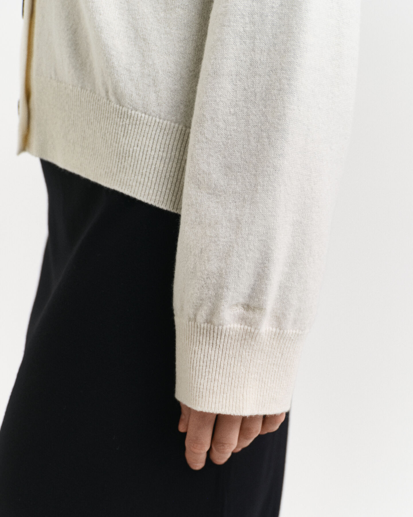 Casaco de malha em l&atilde; extrafina