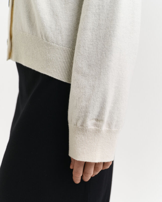 Casaco de malha em l&atilde; extrafina