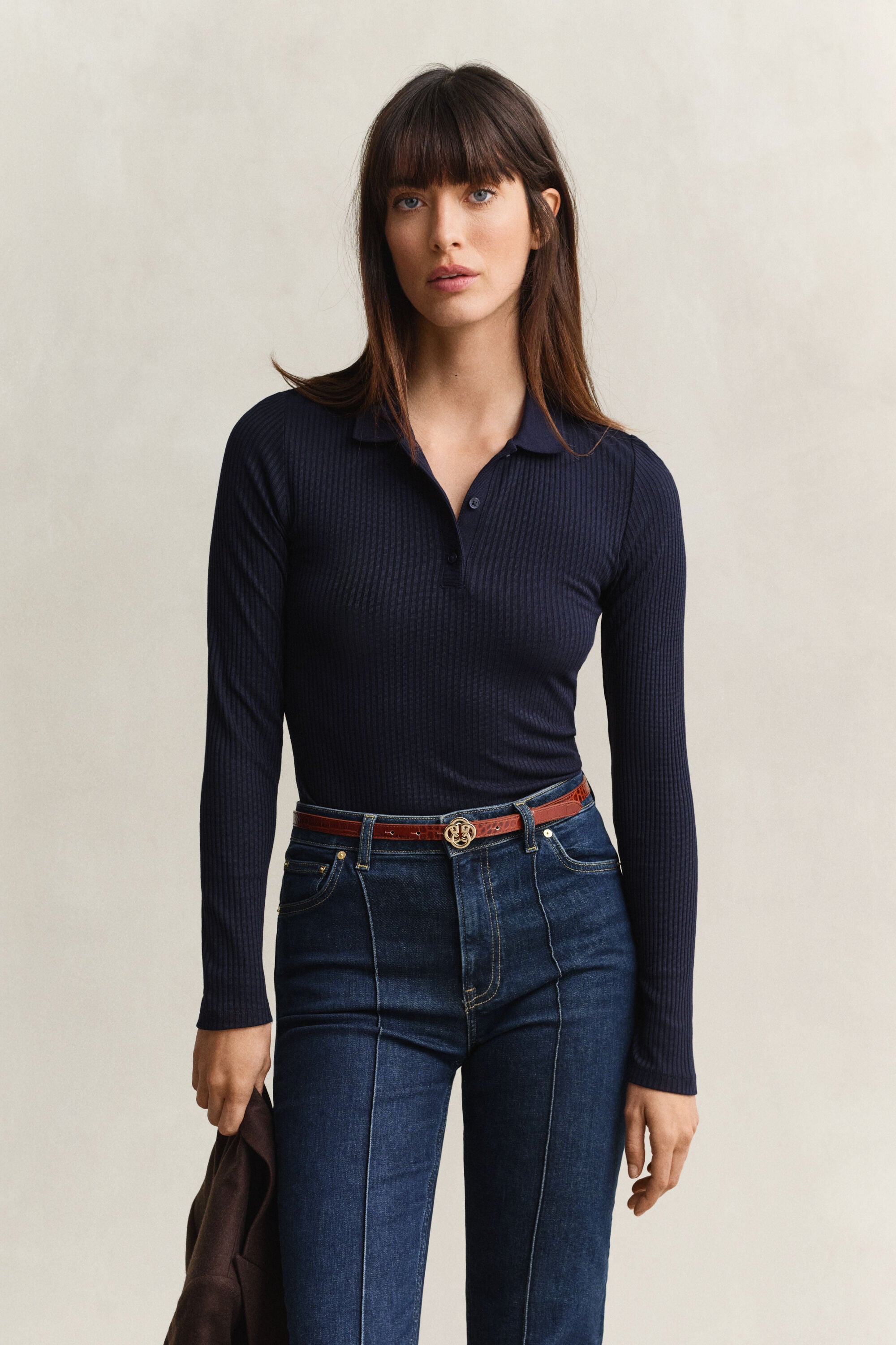 Camisola canelada tipo polo slim