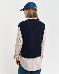 Colete com decote em V em lã com canelado largo