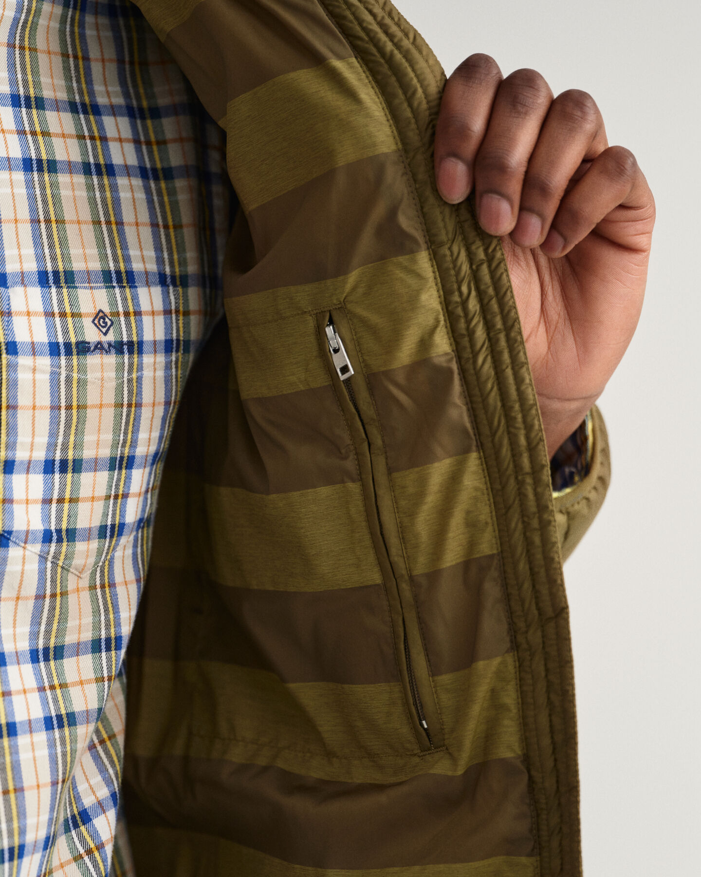 Blusão de penas leve