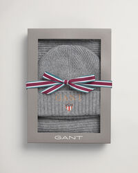 Caixa de presente com cachecol e gorro