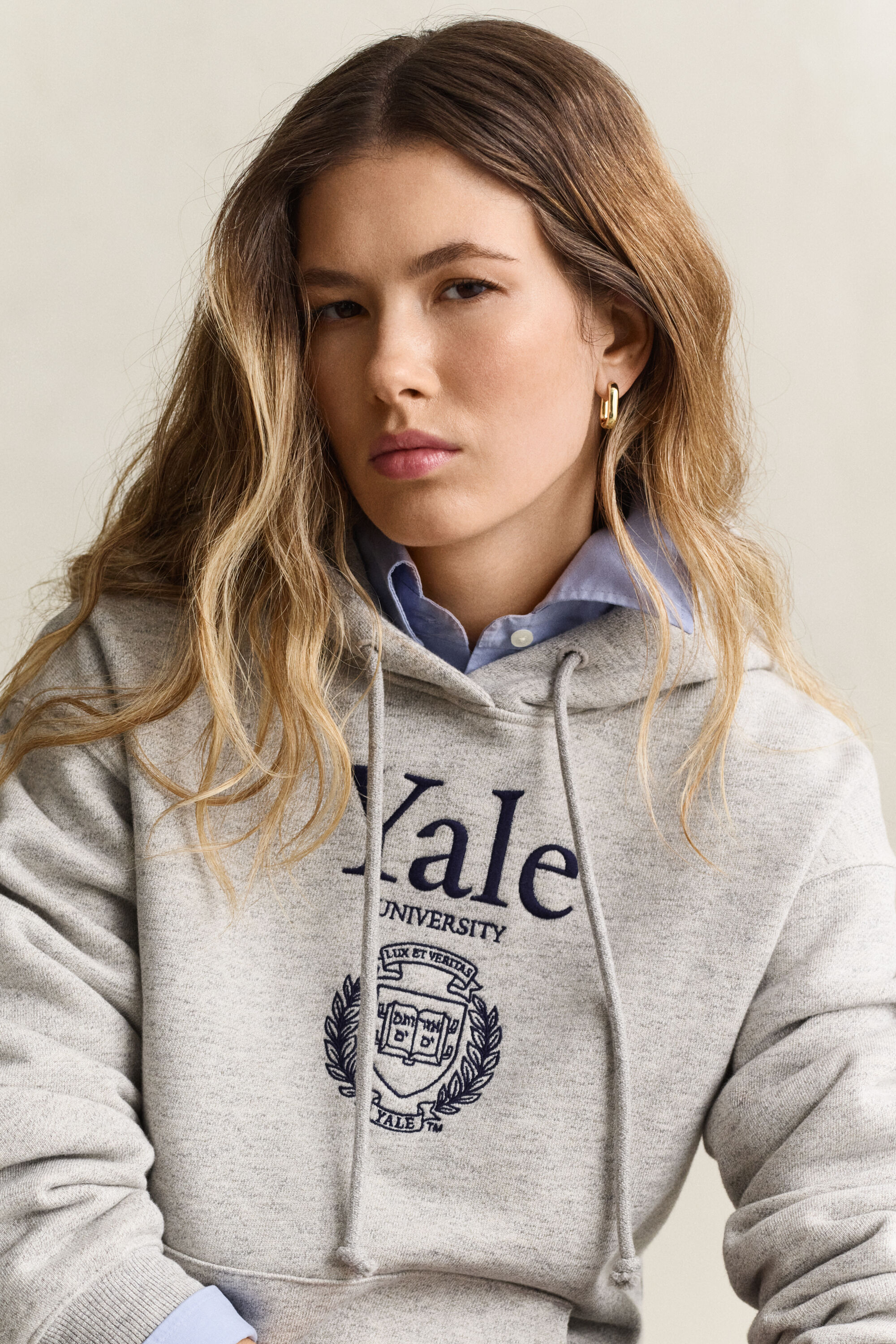 Sweatshirt com capuz e grafismo Gant x Yale
