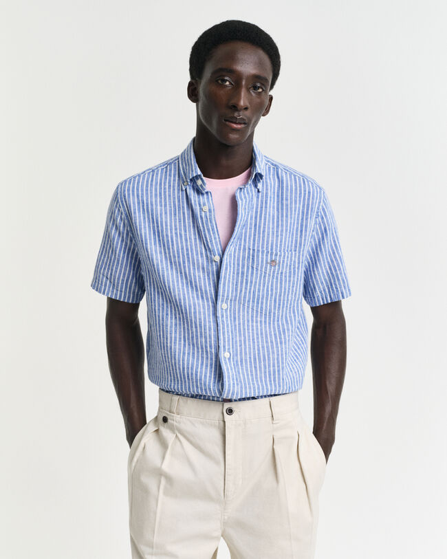Camisa de manga curta em linho e algodão às riscas regular fit