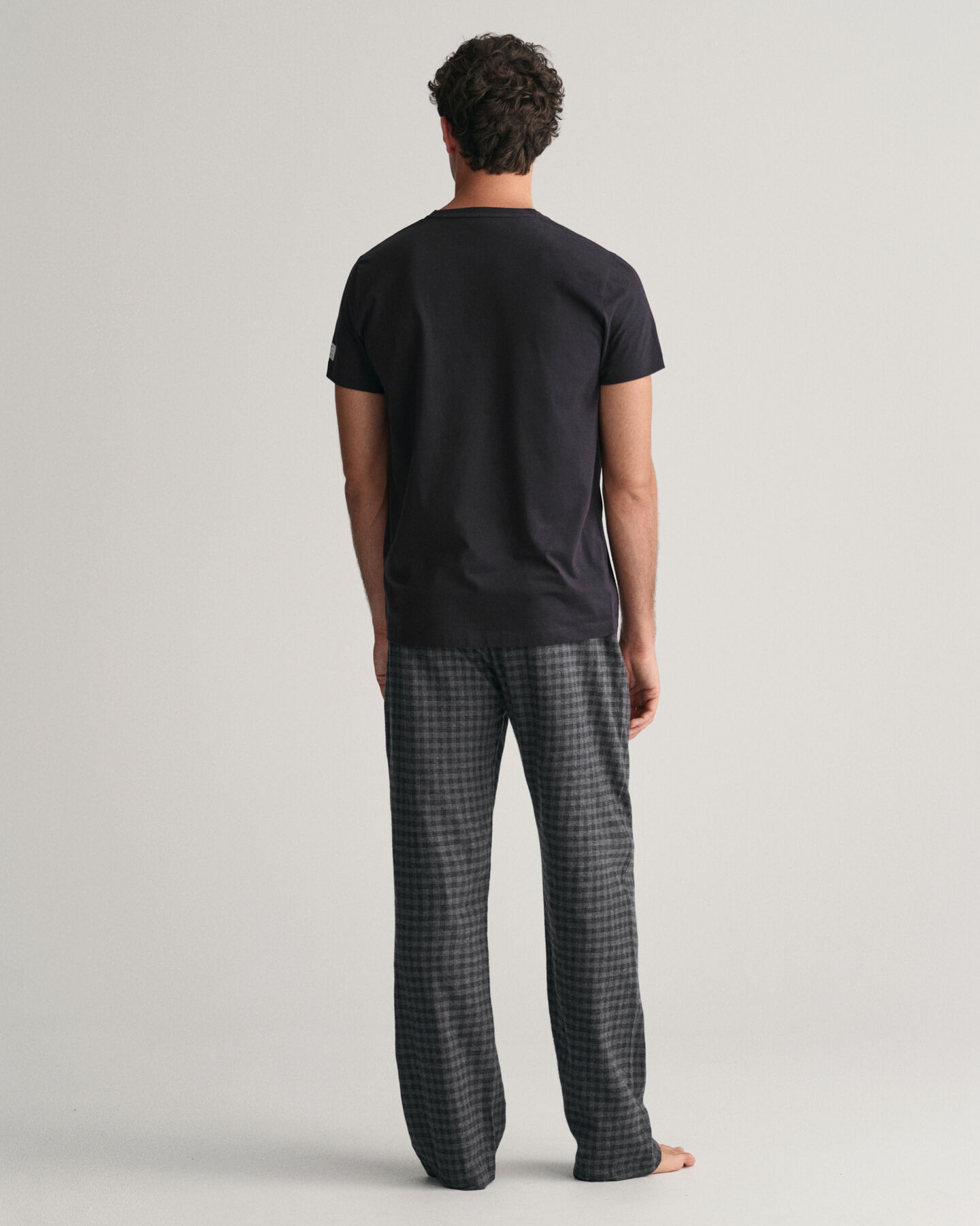 Caixa de presente com cal&ccedil;as e t-shirt de pijama em flanela