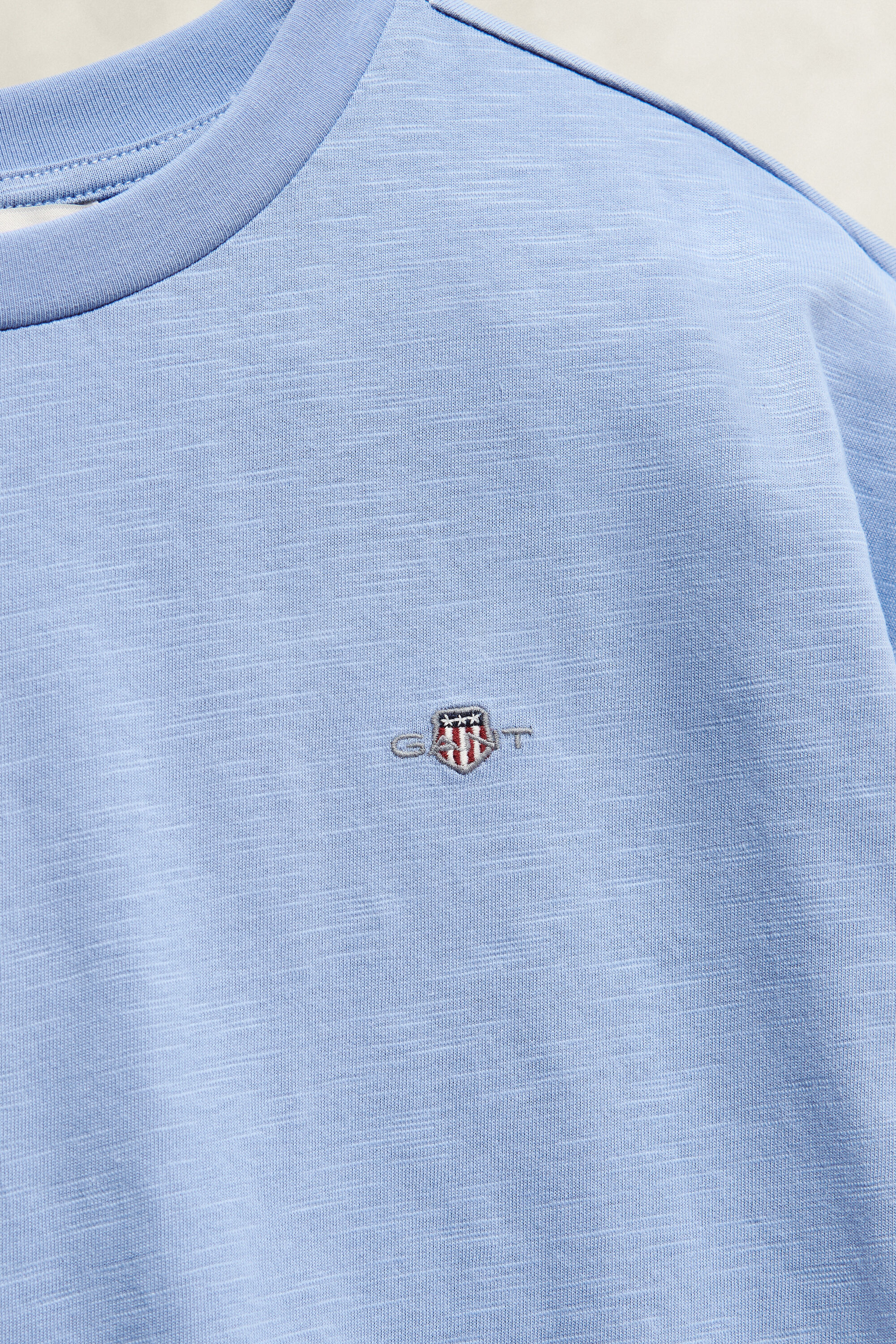 T-shirt Shield Teen Girls